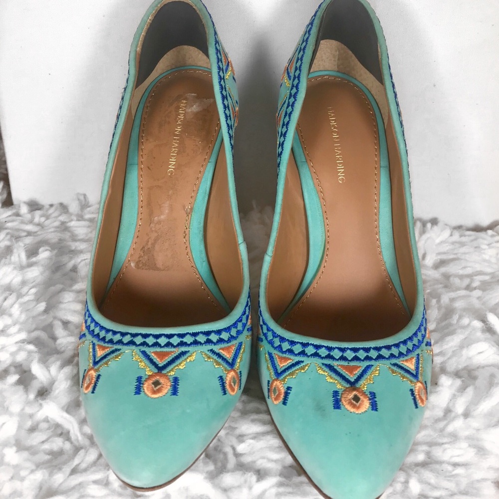 Madison Harding Pumps! - Picture 4 of 4